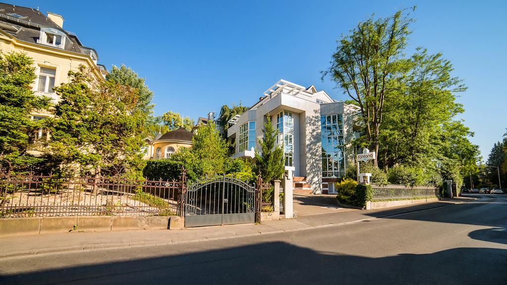 Fontana Hotel Wiesbaden Eksteriør billede